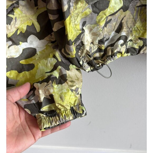 Nike Womens Windrunner Jacket Floral Camo Print Lightweight Zip Up Green Size L - Picture 4 of 8